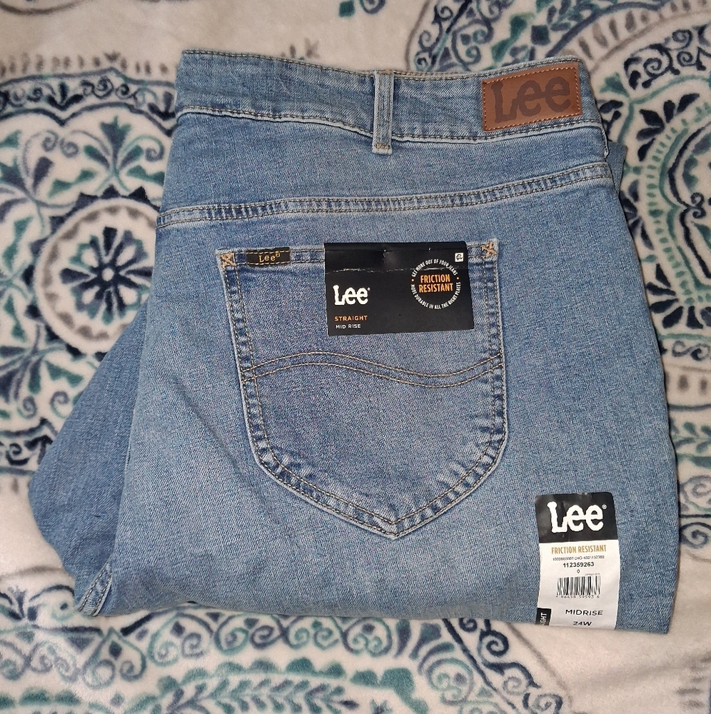 🆕Lee Midrise Straight Leg Friction Resistant Jeans SIZE 24W Womens Plus Size